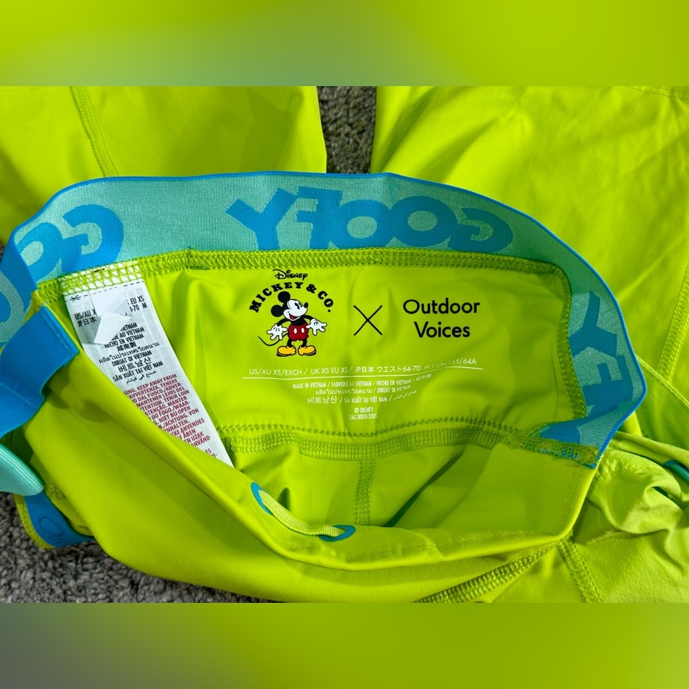 Outdoor Voices x Disney Goofy "Snacks" biker shorts-Lime Green-XS - Picture 4 of 7